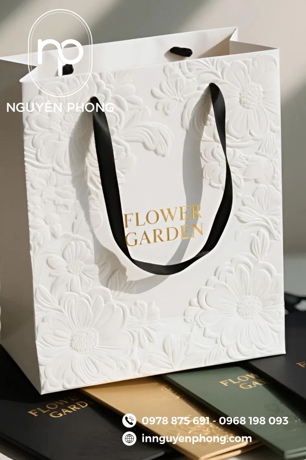 Mẫu túi giấy đựng áo dài cao cấp 